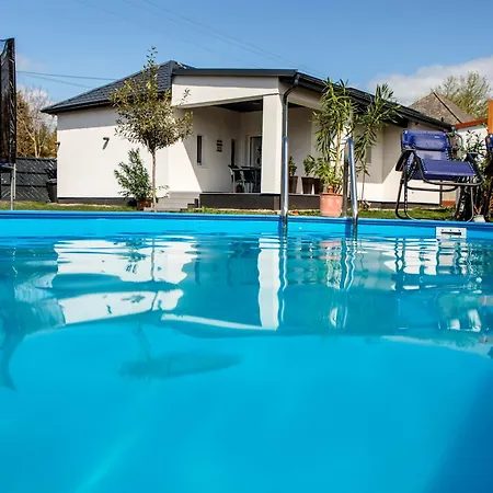 4seasons Holiday home *